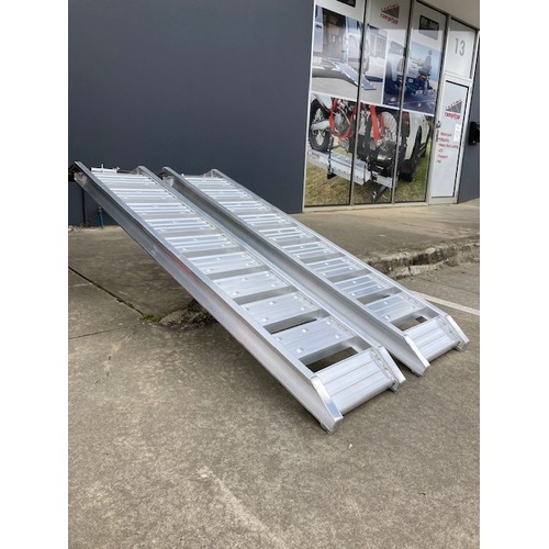 1.8 Tonne 1.83 Metre X 37Cm Aluminium Loading Ramps Heavy Duty Rubber Track Use